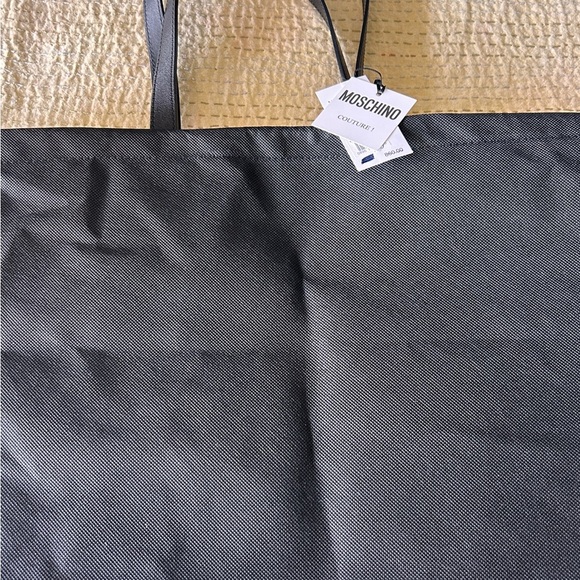 Moschino Couture Heart of Wool Leather Tote NWT - Picture 10 of 10